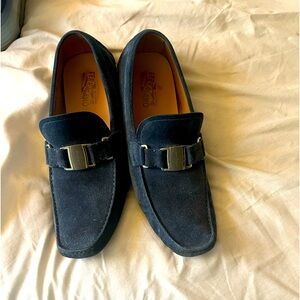 I have a Salvatore Ferragamo blue suede loafer in size 14.